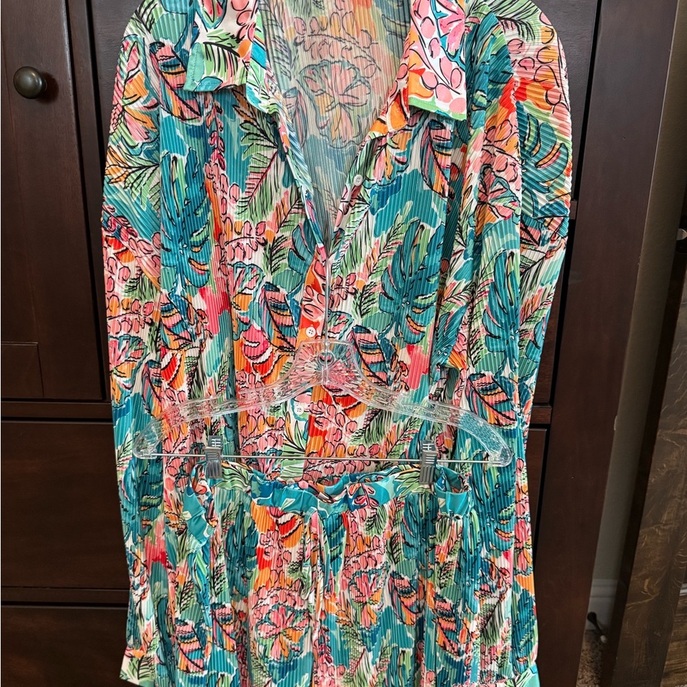 Jess Lea set. Paradise Awaits. Long sleeve, button-down top w/ matching shorts.